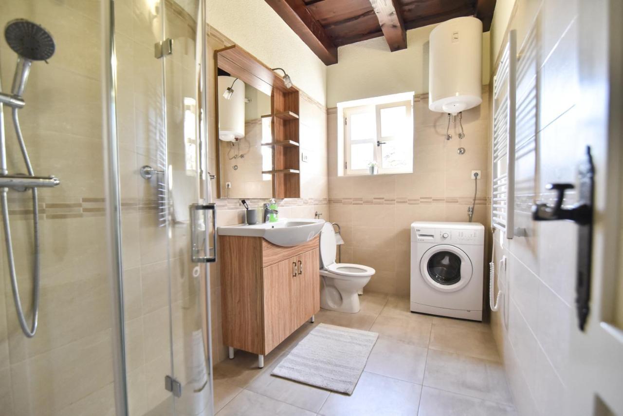 Vacation Home Mate Ceko Sukošan Kültér fotó